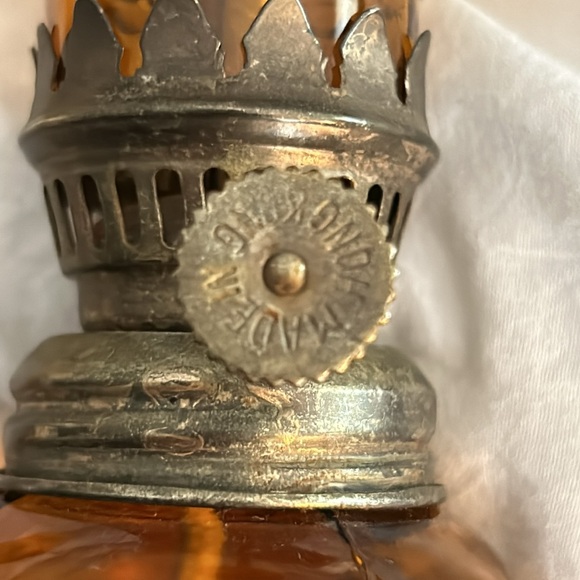 Vintage Sailboat Amber Oil Lamp - Picture 14 of 15